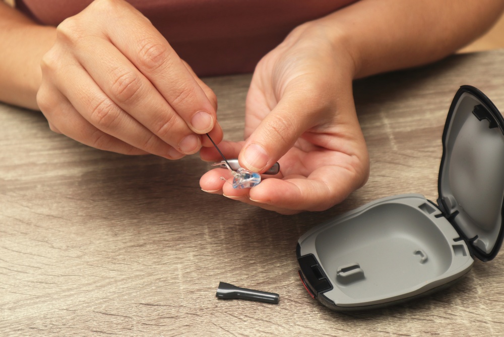cleaning hearing aids