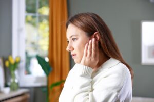 Sudden Brief Unilateral Tapering Tinnitus
